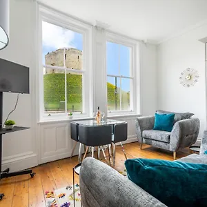 https://peckitt-street-the-clifford.yorkshirehotels.net